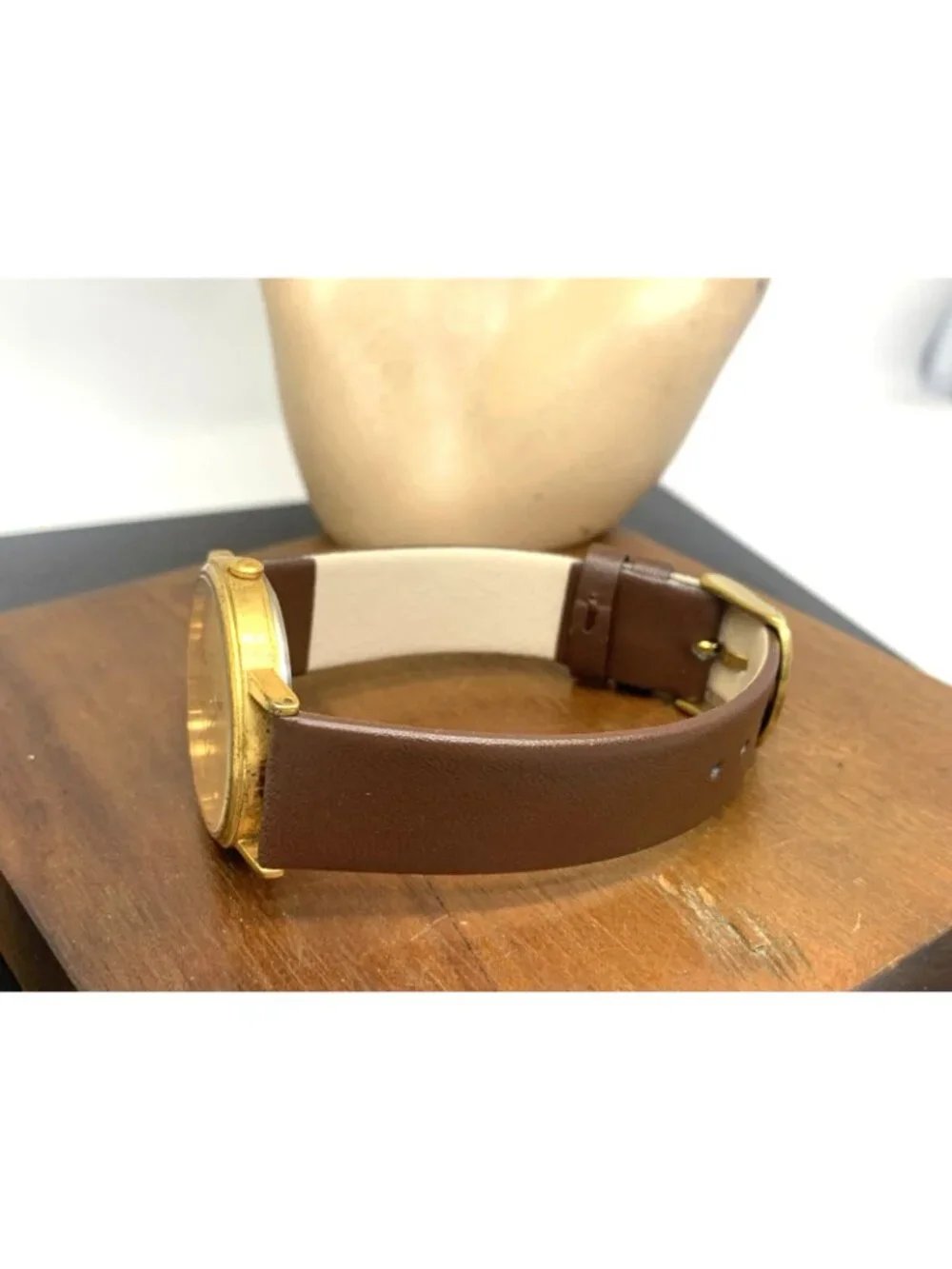 Pulsar Men's Watch V501-8A00 Vintage Quartz Gold Dial Brown Leather Strap 32.5mm